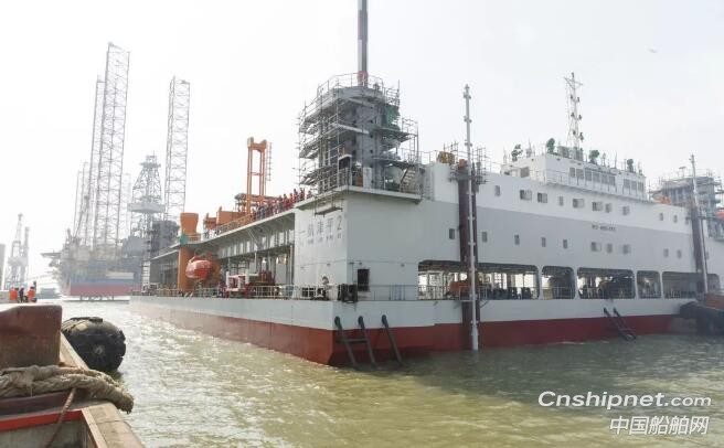 世界最大碎石鋪設(shè)整平船“一航津平2”順利完成下水