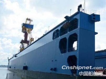 上海華潤(rùn)大東船務(wù)工程交付一艘2.2萬(wàn)噸舉力浮船塢