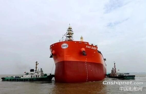 新時代造船2艘63000噸散貨船順利下水