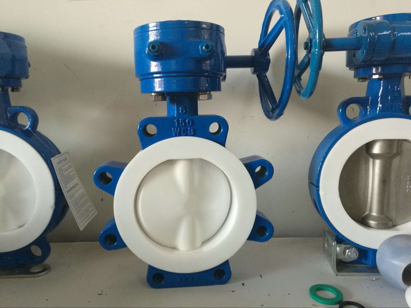 襯氟蝶閥尺寸規(guī)格型號(hào)D71F46/D371F4實(shí)物圖